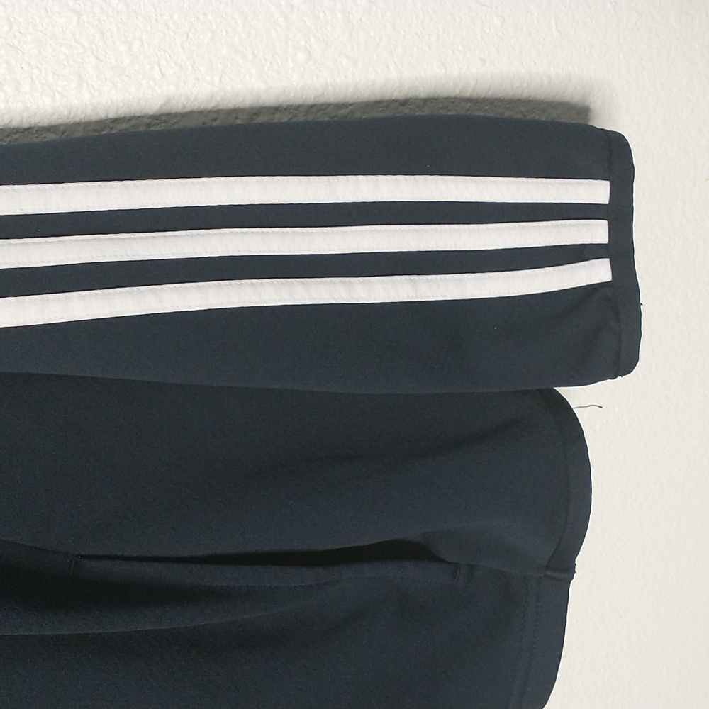 Adidas Jacket  for Women & Boys - Picture 4 of 4
